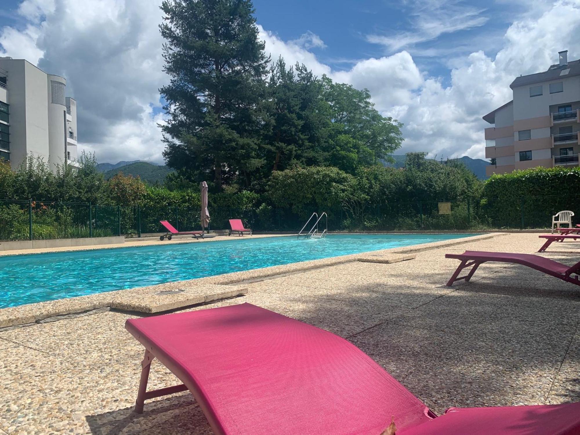 Kusmi Love Piscine Proche Du Lac Annecy Exterior photo